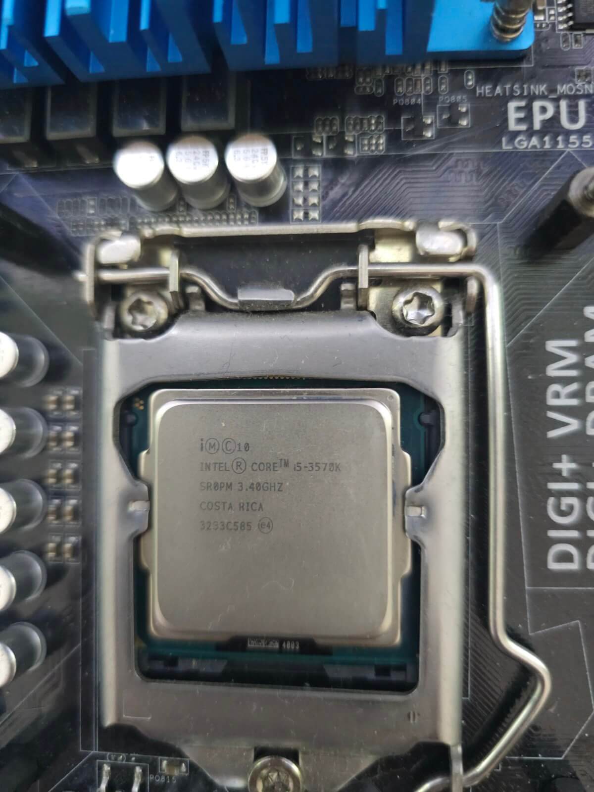 Дънна платка Asus P8Z77-V PRO, Z77, LGA1155, DDR3, 3xPCI-E +i5-3570K | |