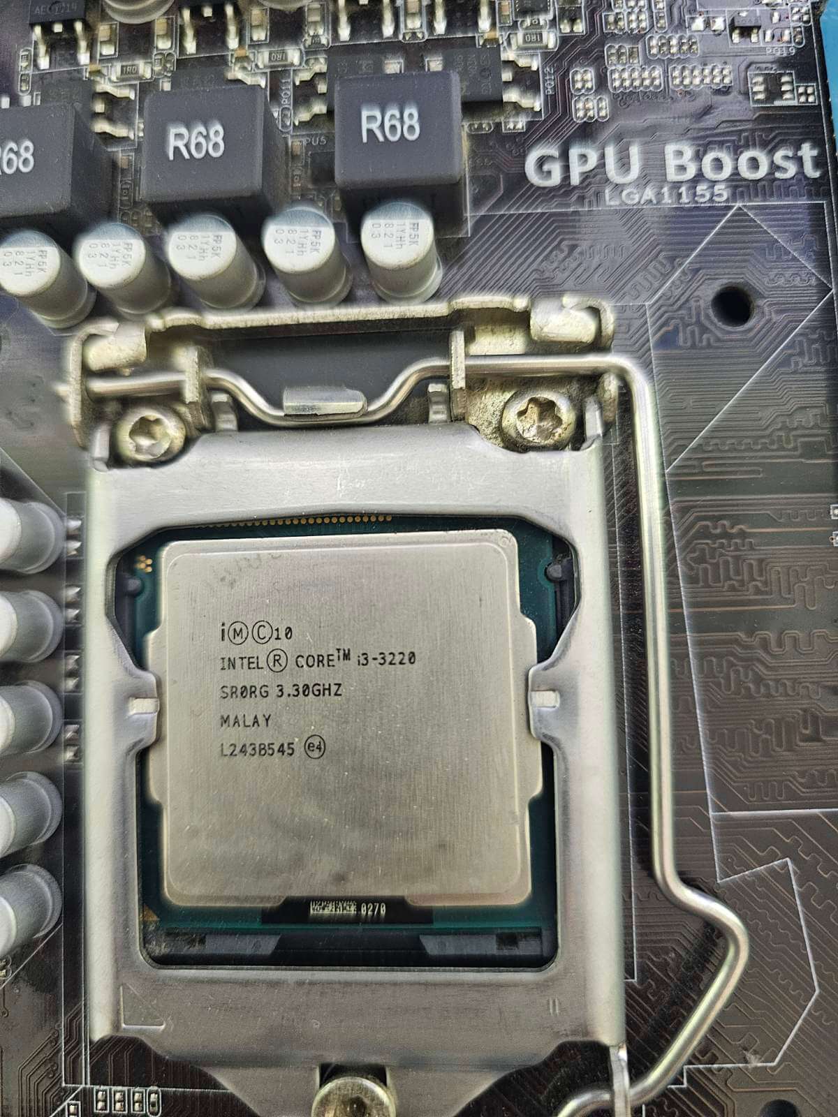 Дънна платка ASUS P8H77-M, s.1155, до 32GB DDR3, HDMI, DVI-D, S/PDIF + i3-3220 | |